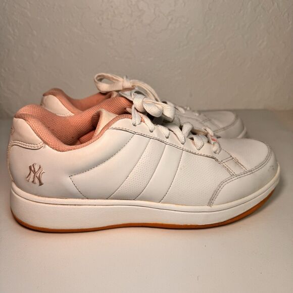 Reebok MLB Authentic Collection New‎ York Yankees White/Pink 2-142952 Size 8.5 - Picture 1 of 12